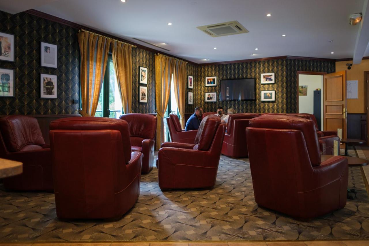 图里皮埃尔餐厅酒店 Vienne-le-Château 外观 照片